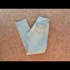 Levi’s Bold Curve, Mid Rise, Slim, Size 10 jeans